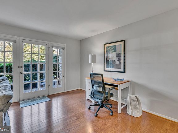4th image of 1132 S Washington St APT 104