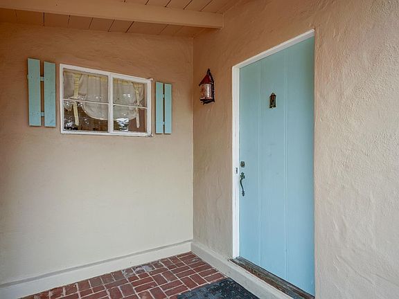 5th image of 311 Martin Dr