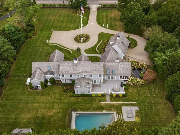 1460 S County Rd, Barnstable, MA 02630