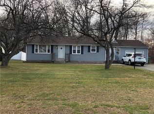 7 Pine Dr, Windsor, CT 06095