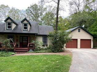 3740 Smith Rd, Nashville, IN 47448