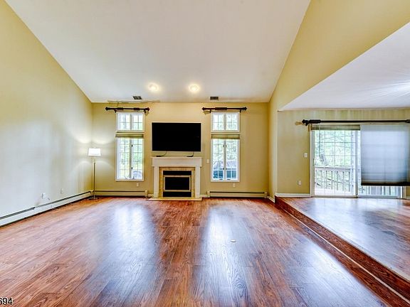 4th image of 7 Matthew Rd