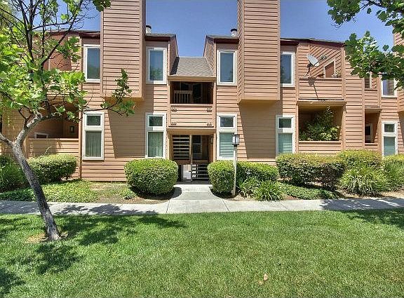 2nd image of 315 Tradewinds Dr