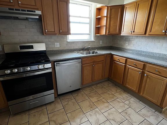 3rd image of 115 Glover Ave #2
