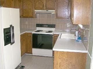 4th image of 129 SE Bordner Dr
