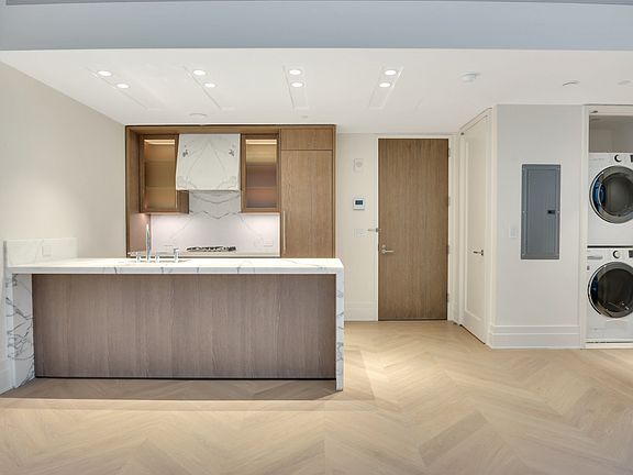 3rd image of 40 Bleeker St #2E