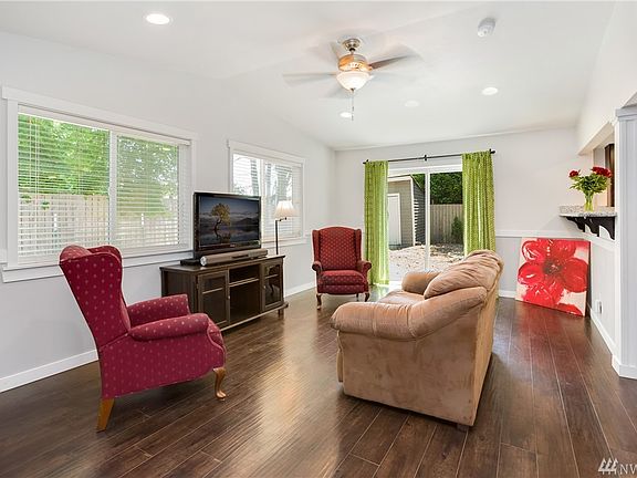 4th image of 1618 34th Avenue Ct SW