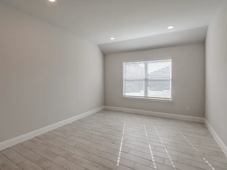 2902 Italia Ter — Photo 17