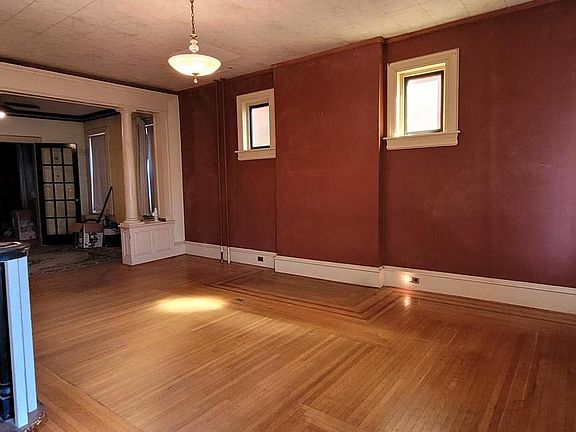 5th image of 535 N 11th St