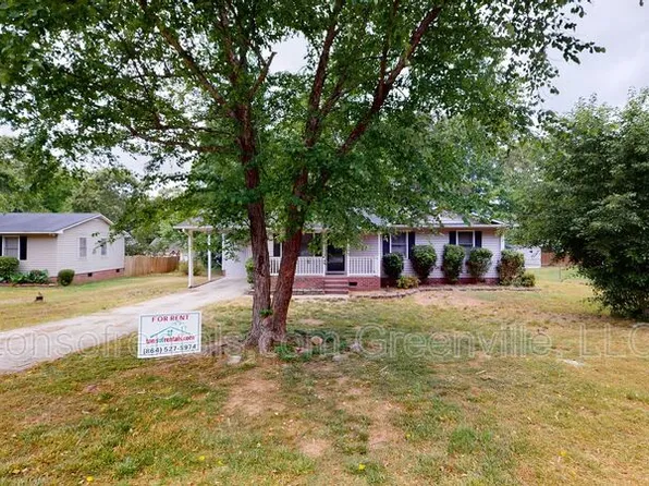 4 Pine Burr Ct, Piedmont, SC 29673