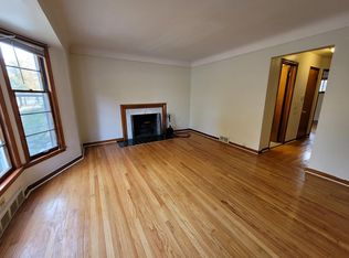 2021 Vernier Rd, Grosse Pointe Woods, MI 48236