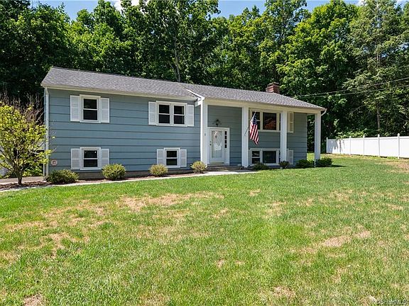 3 Cranbury Woods Road