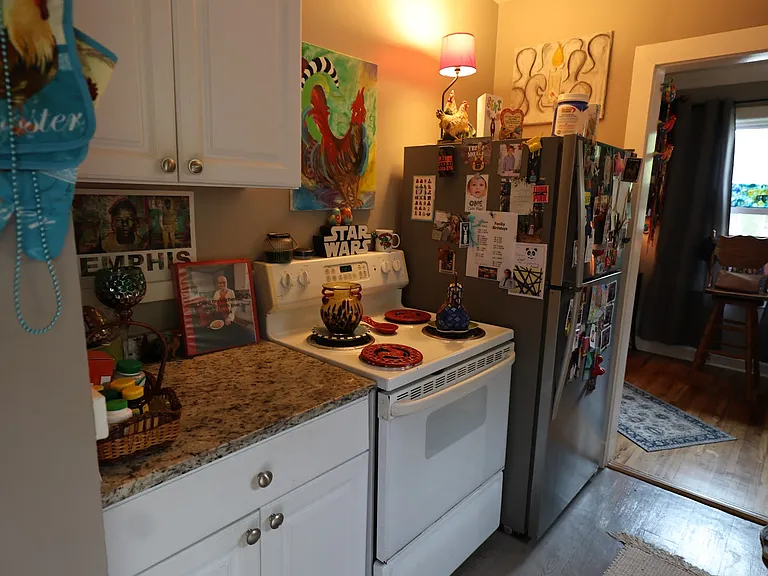 141 Barnett Pl — Photo 5
