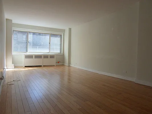 Rented by Stonehenge NYC LLC | media 17
