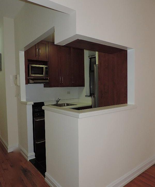 1st image of 173 E 83rd St