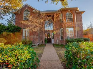 804 Spring Canyon Dr, Irving, TX 75063