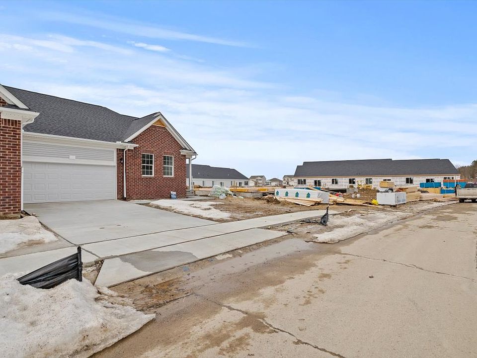 1st image of 1423 Luxington Dr