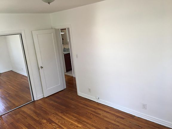 5th image of 11740 238th St #1