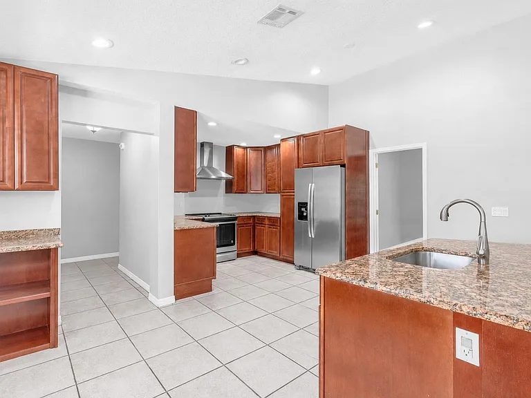 5829 Pitch Pine Dr — Photo 16