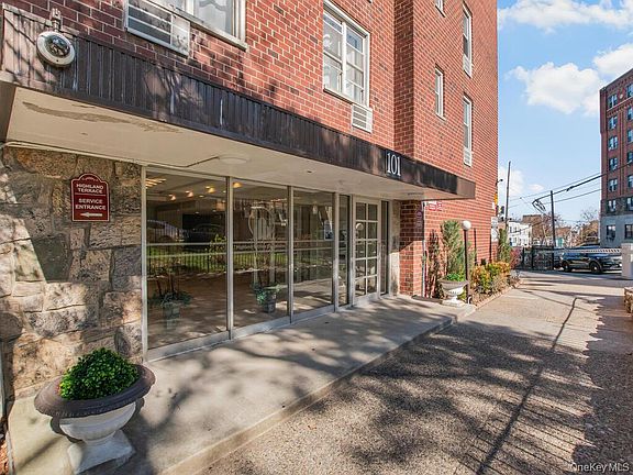 2nd image of 101 Highland Avenue #3P