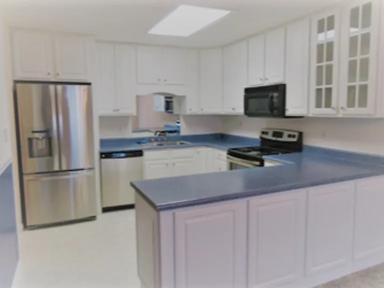 1176 E Commons Dr — Photo 1