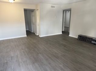 206 Poinsettia Pine Ct APT 101, Tampa, FL 33612