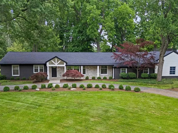 5671 Shadow Ln, Bloomfield Hills, MI 48302