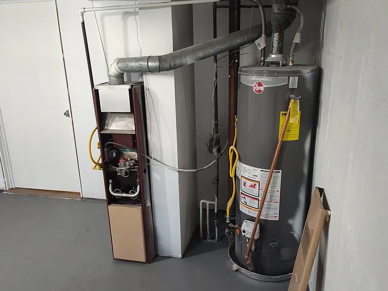 Large Utility Room with washer and dryer Hookups. Get you a washer and dryer and no more common wash rooms or trips to the laundry.