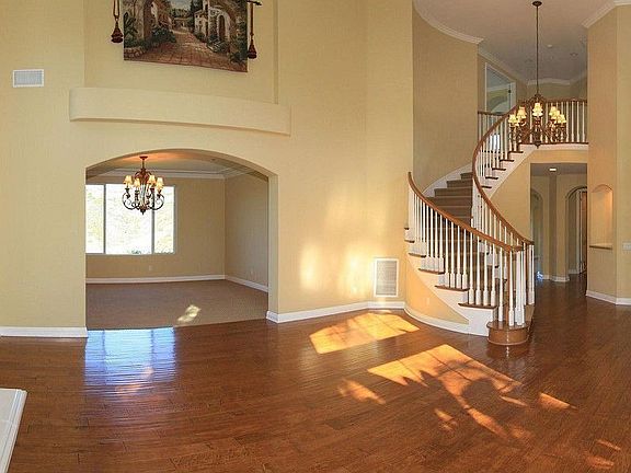 5th image of 7409 Wiscasset Dr
