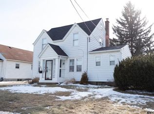 806 Curry Rd, Schenectady, NY 12306