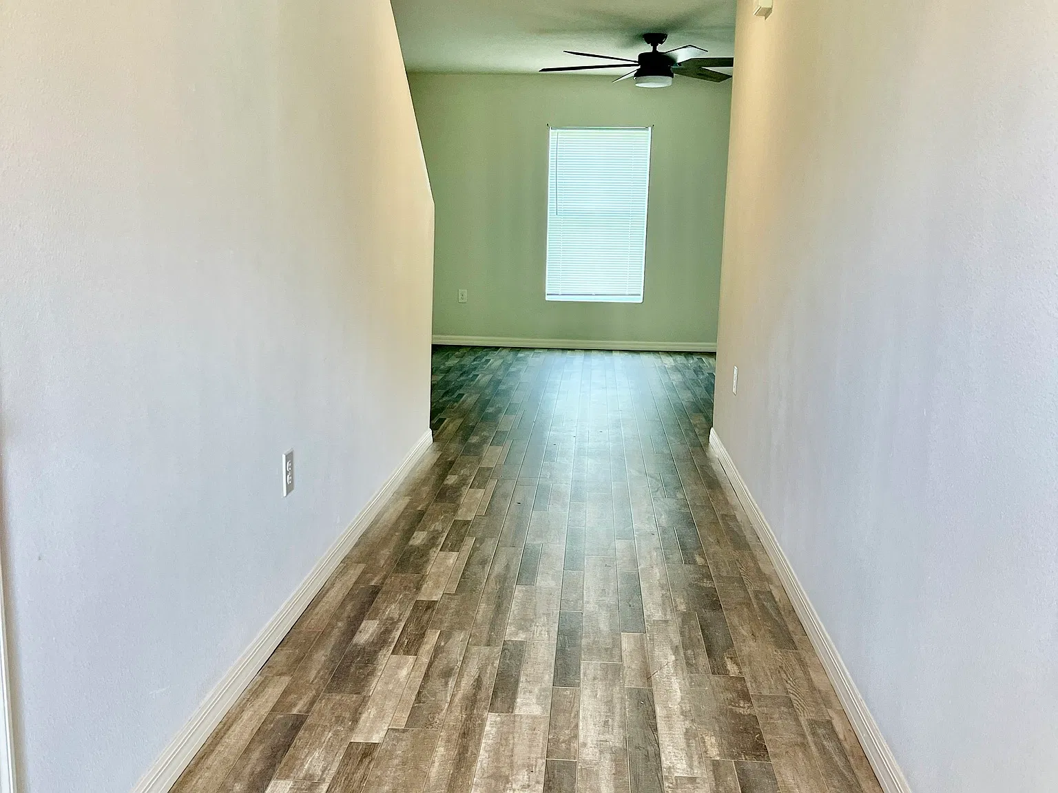 26485 Mary Avenue - 1 — Photo 3