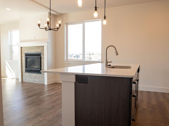 4th image of 5205 Sherwood Way