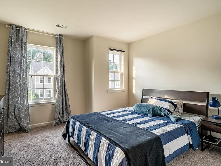 733 Sun Valley Ct — Photo 27