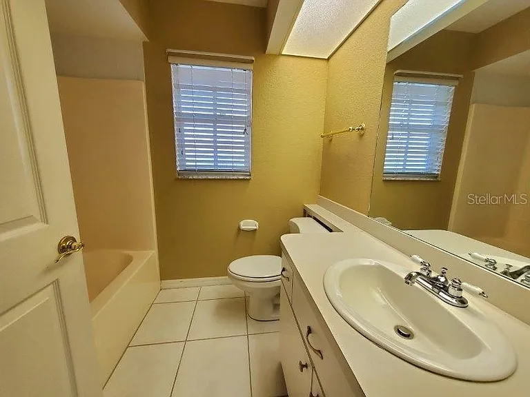 22337 Tennyson Ave — Photo 12