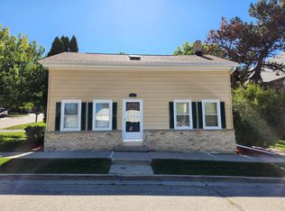 200 Kettle Moraine Dr S, Slinger, WI 53086