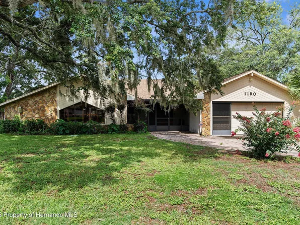1190 Newcomb Ave, Spring Hill, FL 34608