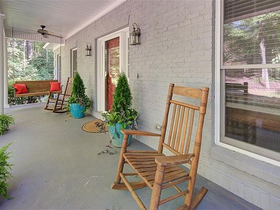 5th image of 14 Lake Point Dr