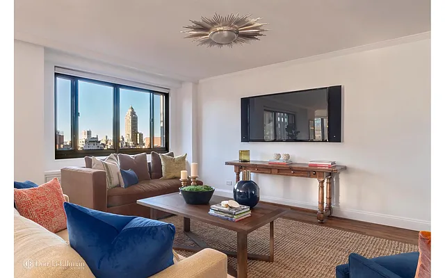 Sold by Douglas Elliman | media 28