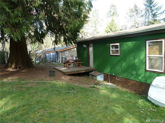 4th image of 541 E Lakeshore Dr W