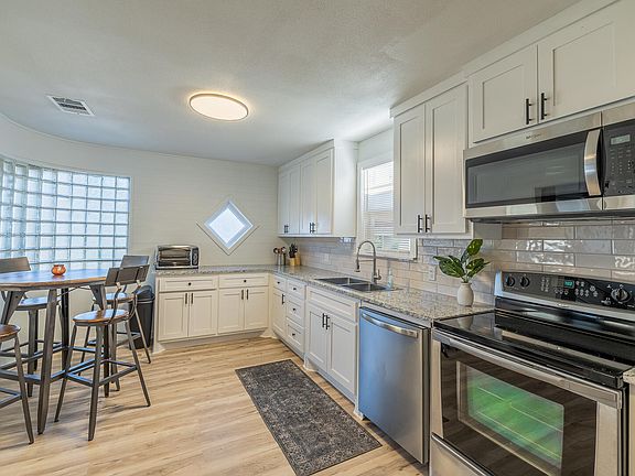 4th image of 3012 29th St