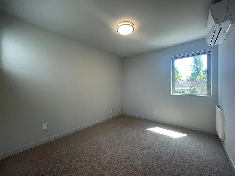 2/F bedroom 2