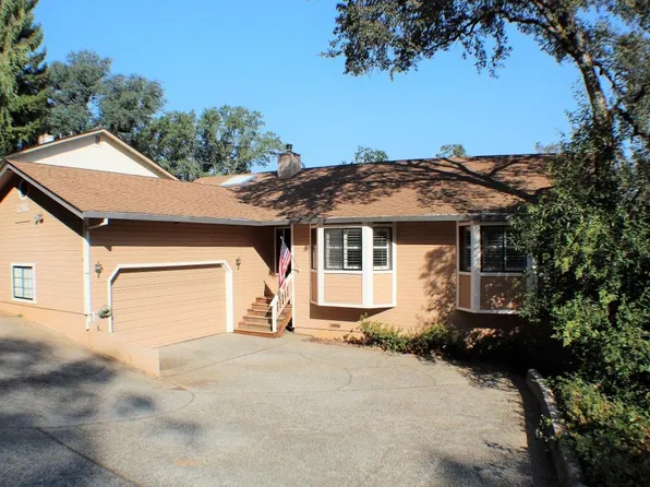 22916 Sunset Ridge Dr, Auburn, CA 95602