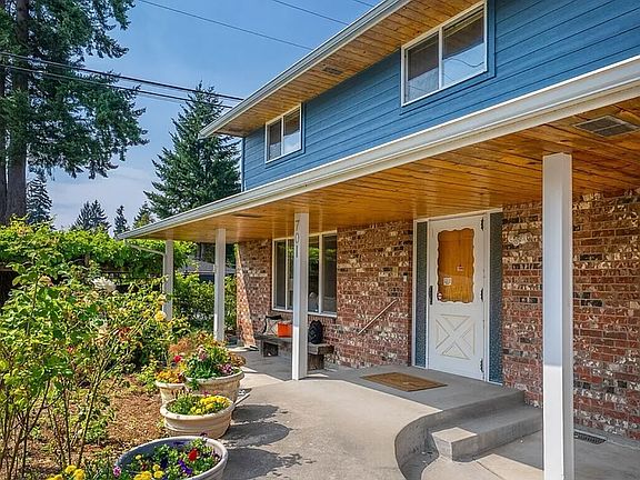 4th image of 701 92nd St SE