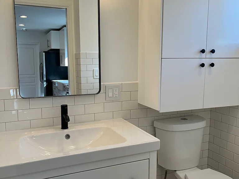 3751 Valleybrink Rd — Photo 11