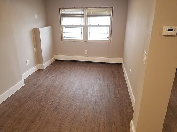 3rd image of 117 Harris Dr
