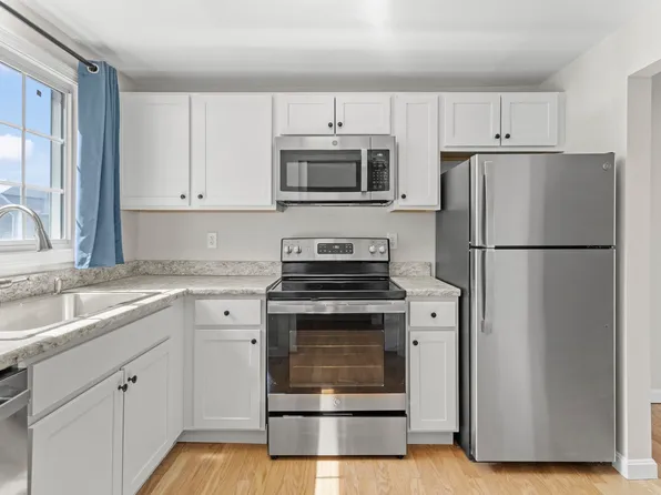 98 Henry Law Avenue #21, Dover, NH 03820