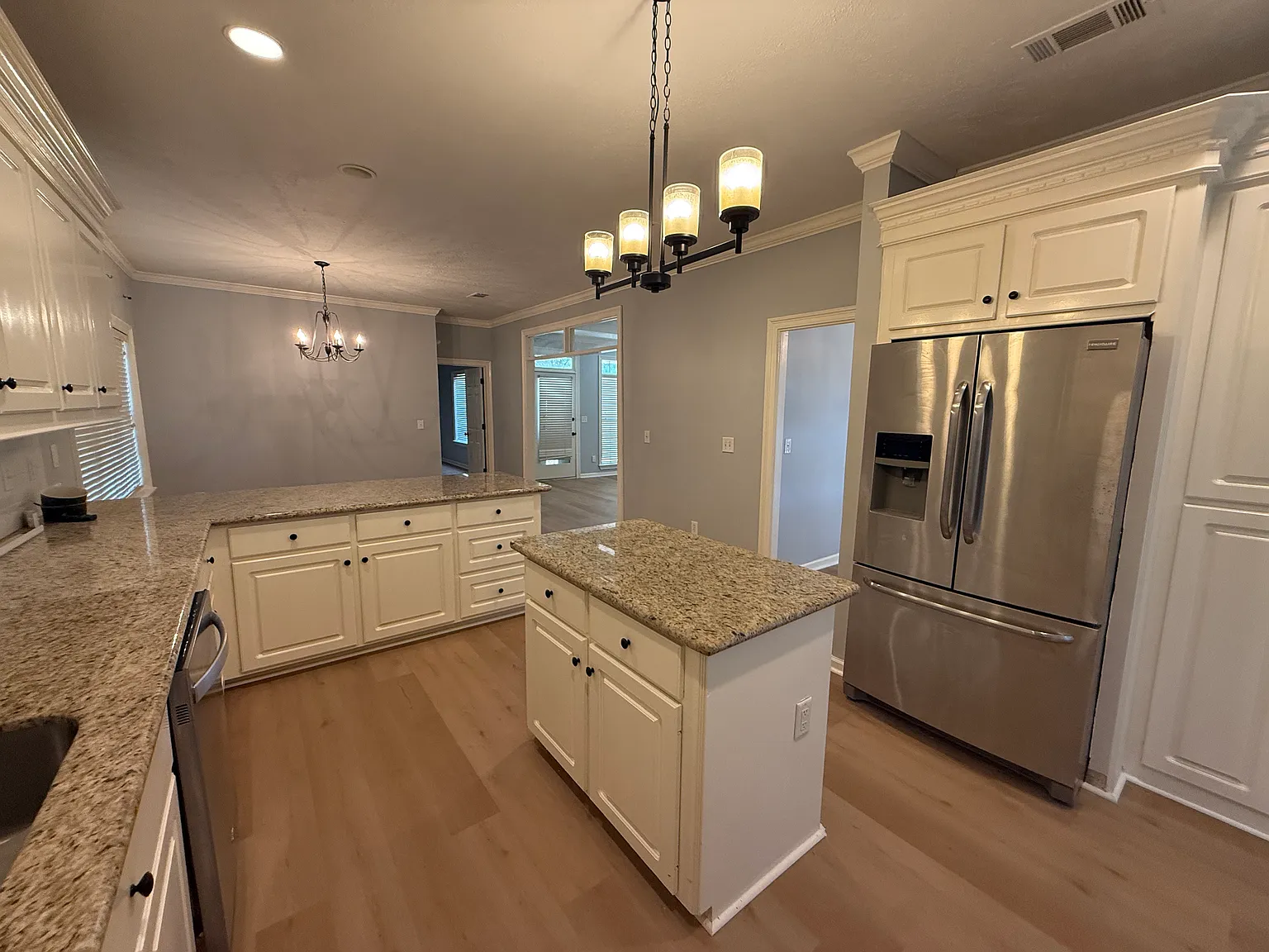 119 Oakmont Dr — Photo 4