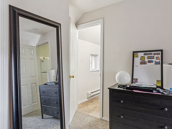 5th image of 2011 Hoyt Ave APT 4