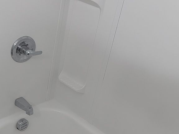 2nd image of 85 Pine St APT 3F