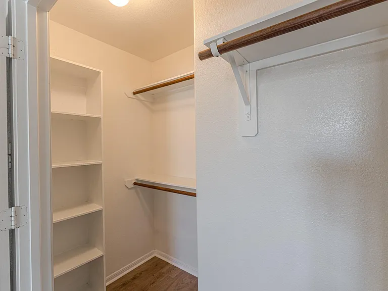 13527 Vista De Oro St — Photo 22